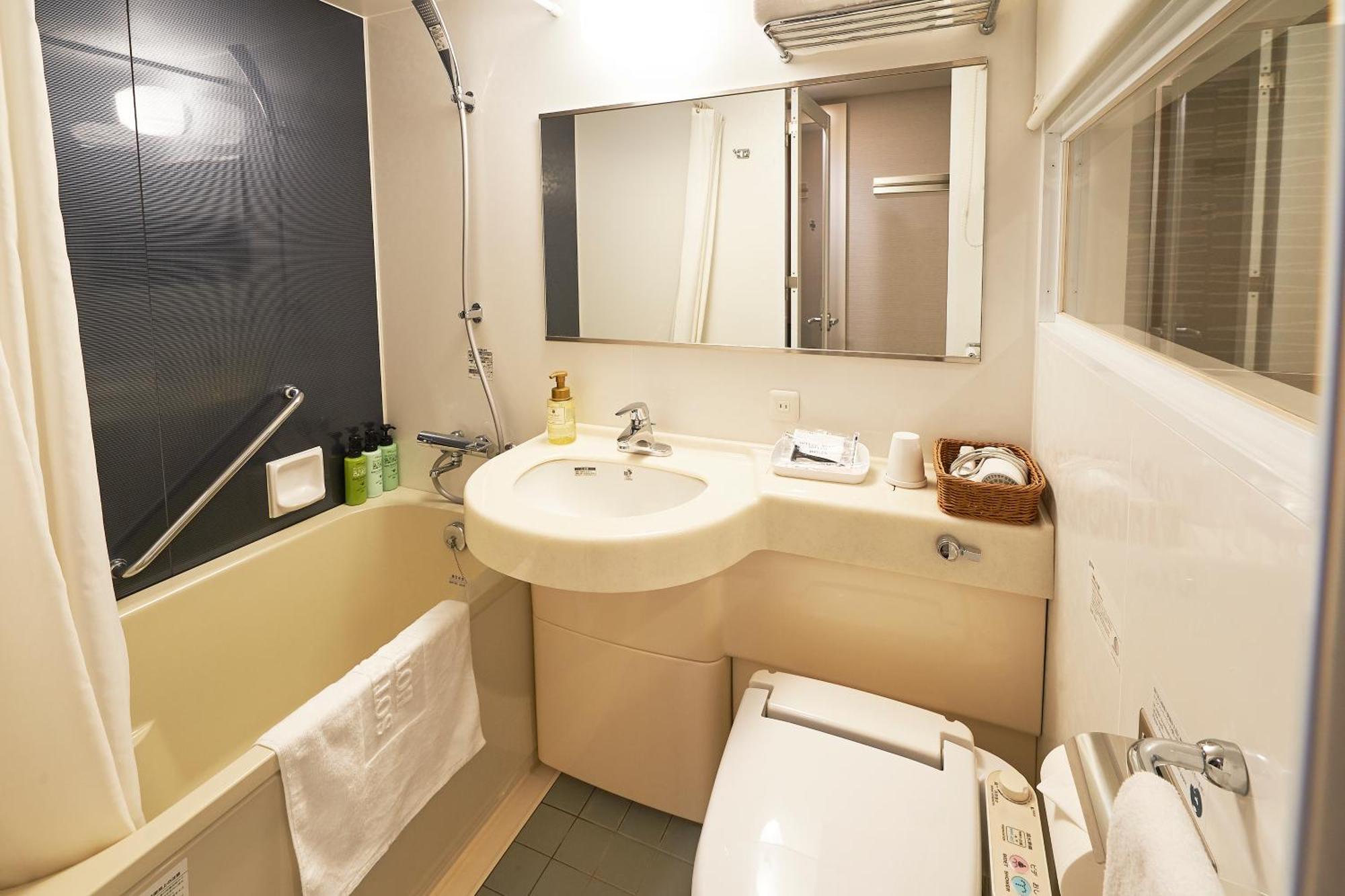 Sotetsu Fresa Inn Shimbashi-Karasumoriguchi Tokyo Bagian luar foto